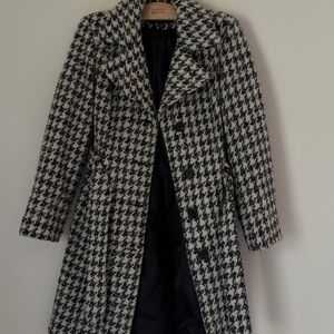 Anne Klein Black & White Houndstooth Long Trench Coat